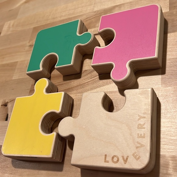 EUC LOVEVERY WOODEN PUZZLE - FOUR PIECES - Picture 2 of 5